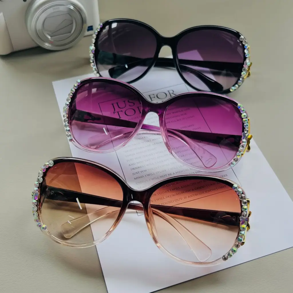 LuxeEdge Slim Sunglasses 2025